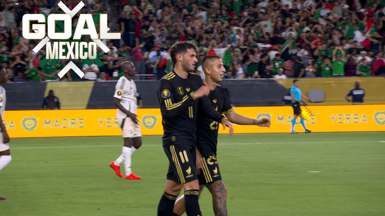 Mexico extends its lead 2-0 against Saudi Arabia after defensive blunder