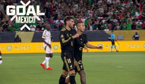 Mexico extends its lead 2-0 against Saudi Arabia after defensive blunder