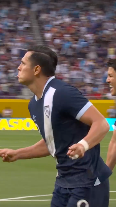 Rubio Rubin's powerful header ties the game for Guatemala