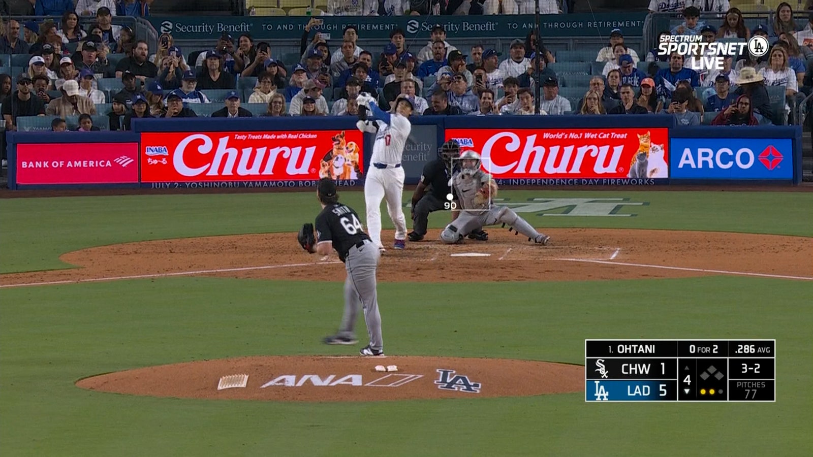 Shohei Ohtani belts 30th homer of season as Dodgers extend lead over White Sox