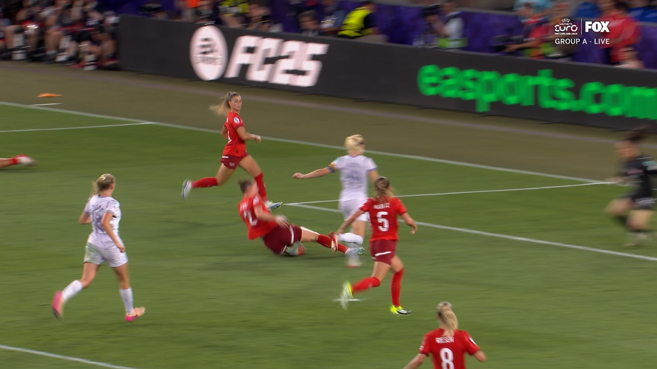 Norway takes a 2-1 lead over Switzerland after an own goal by Julia Stierli