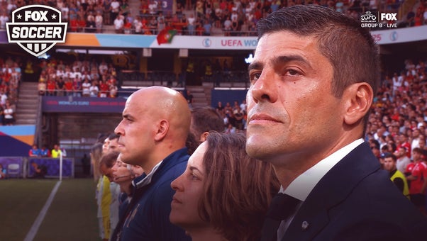 Portugal & Spain hold moment of silence for Diogo Jota & André Silva before match