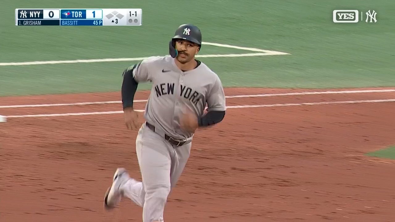 Yankees' Trent Grisham hits solo home run to tie game vs. Blue Jays