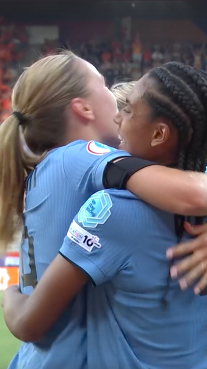 Esmee Brugts finishes at the back post to increase Netherlands lead over Wales