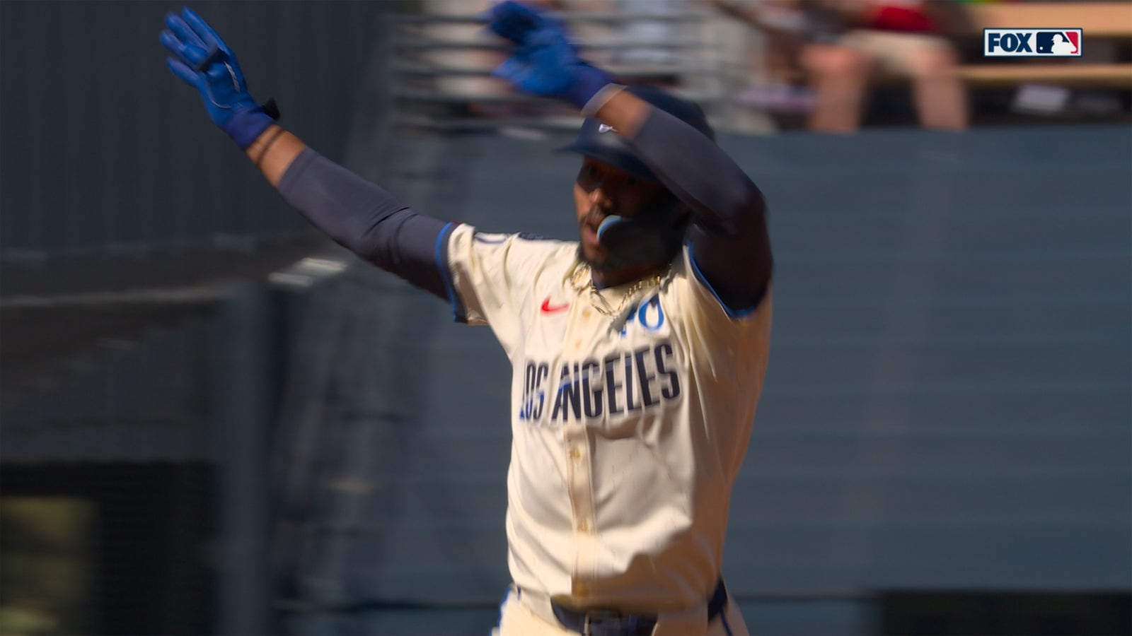 Dodgers’ Mookie Betts hits solo HR to get on board vs. Astros