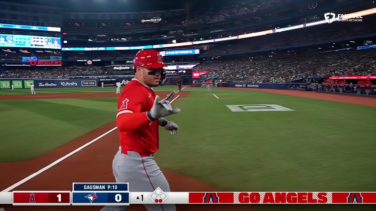 Mike Trout smashes solo home run vs. Blue Jays