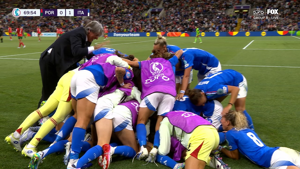 Cristiana Girelli scores, giving Italy the lead over Portugal