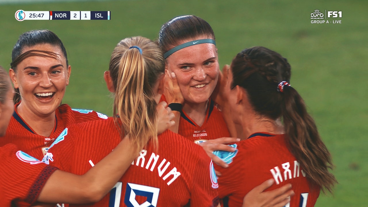 Signe Gaupset scores her second goal, giving Norway a 2-1 lead over Iceland