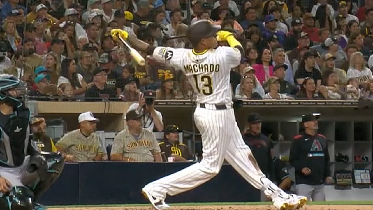 Padres’ Manny Machado hits go-ahead homer vs. Diamondbacks