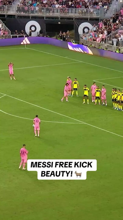 Lionel Messi finds the back of the net, giving Inter Miami 1-0 lead over Nashville