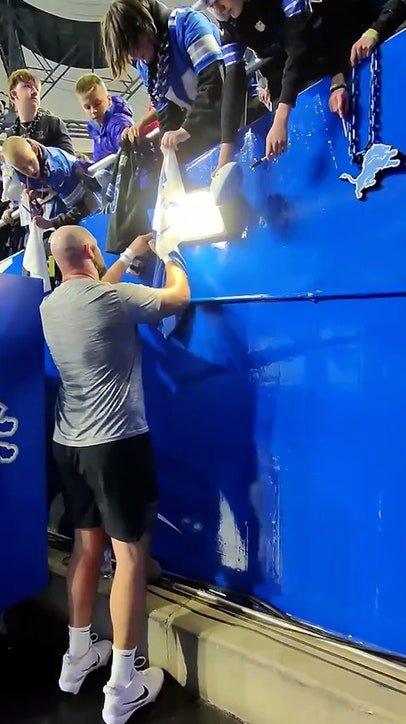 Deion Sanders gives an emotional speech after announcing he is now cancer-free