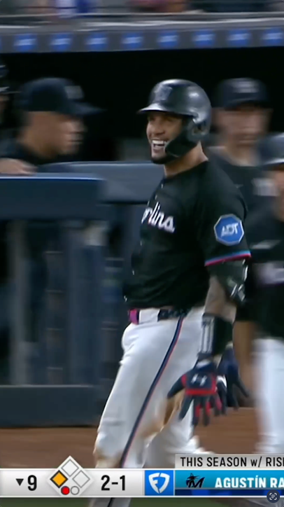Marlins complete walk-off win vs. Yankees 