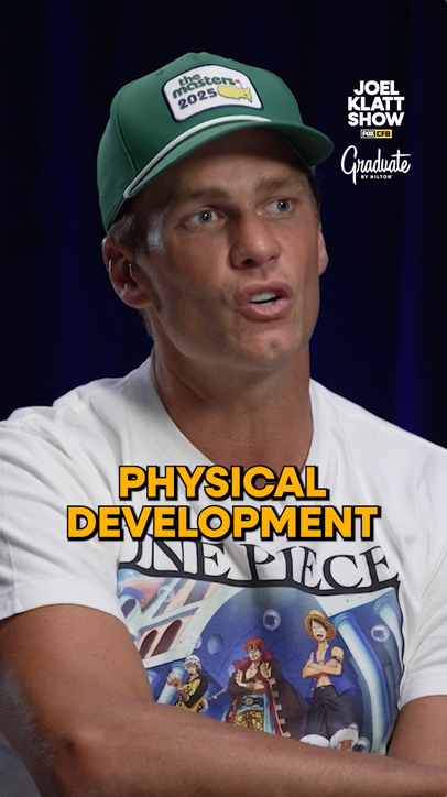 Tom Brady explains why young QBs aren't developing enough in College Football 😲