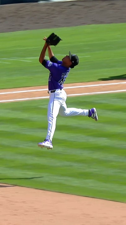 Juan Mejia makes incredible catch to help Rockies defeat Diamondbacks