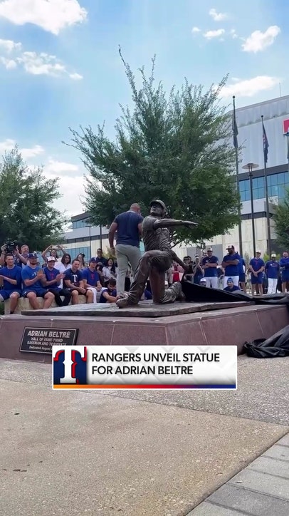Adrian Beltré has been immortalized at Globe Life Field! 👏