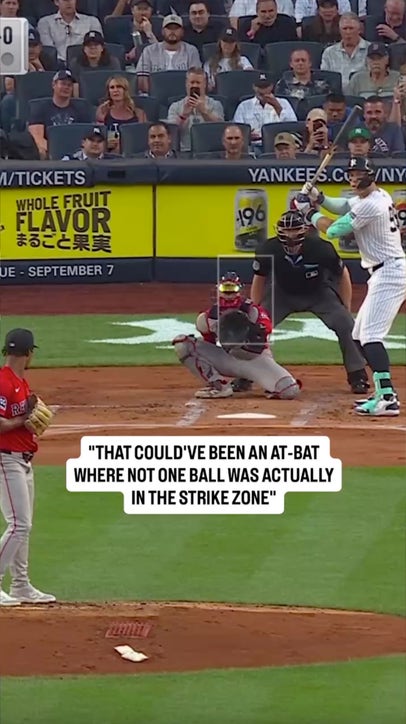 Aaron Boone upset with Aaron Judge's strike zone 😠 