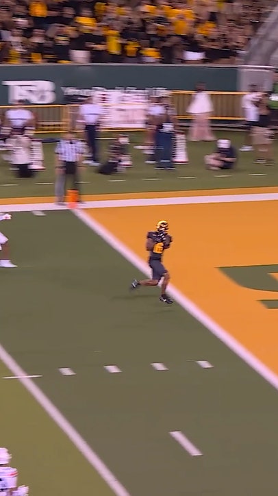 Kobe Prentice scores a big touchdown for Baylor