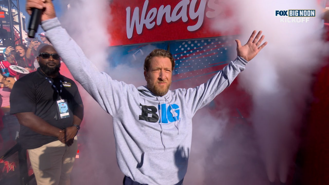 Dave Portnoy addresses Ohio State fans in Big Noon Kickoff Grand Entrance