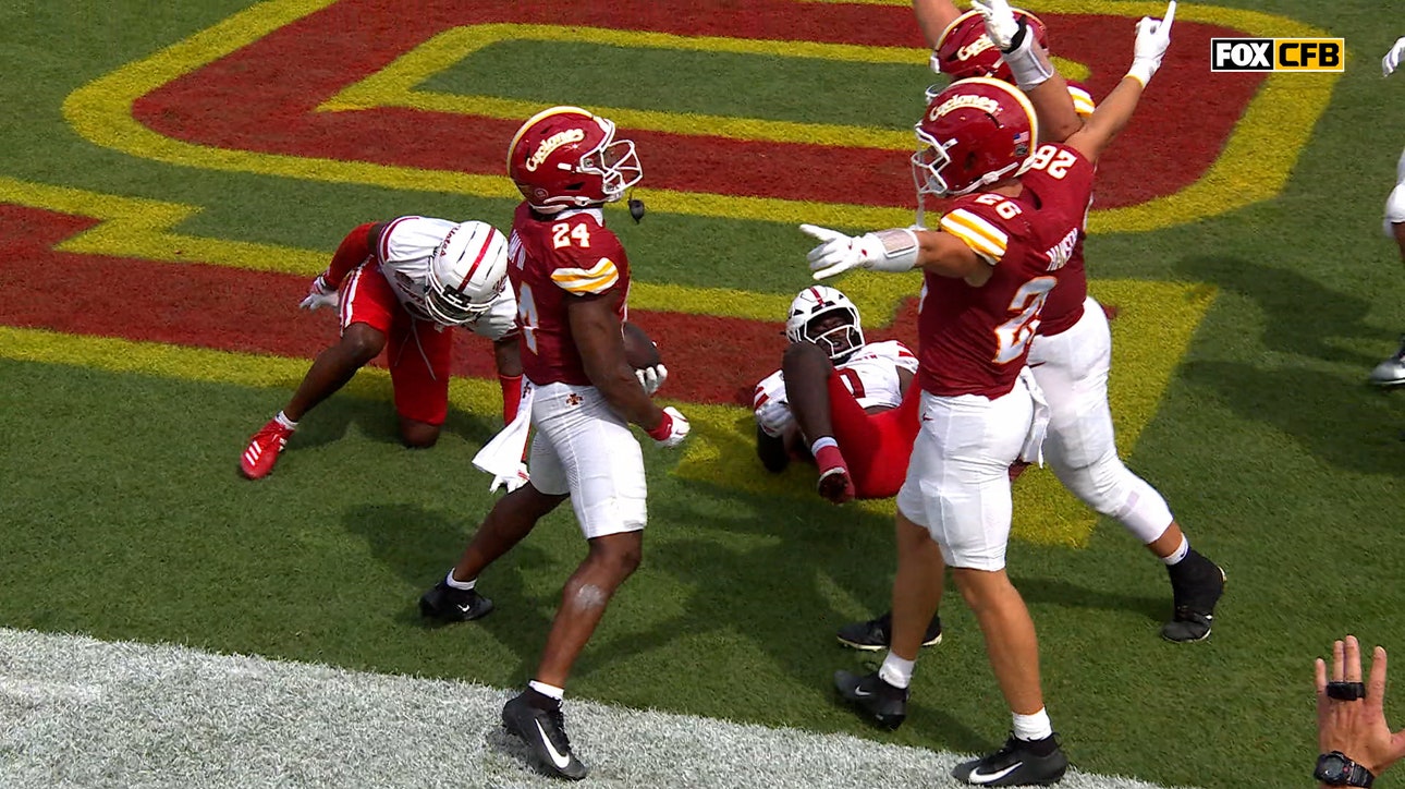 Abu Sama III rushes for a 15-yard TD to give Iowa State a 14-7 lead over South Dakota