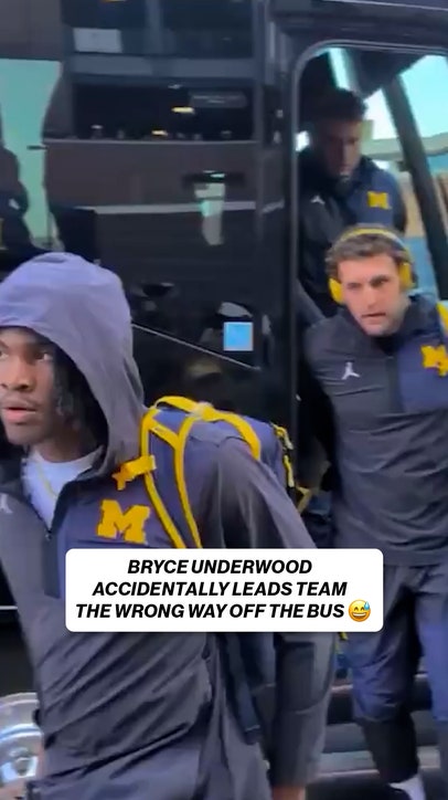 Bryce Underwood rookie mistake 😂 via: @JJSebastianelli/X
