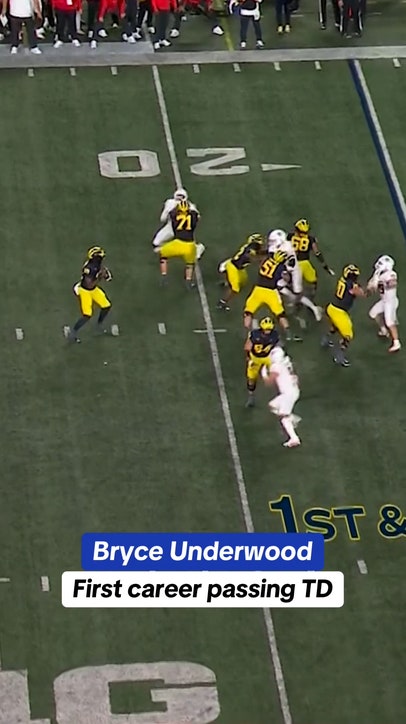 Bryce Underwood throws 1st Career TD 🏈