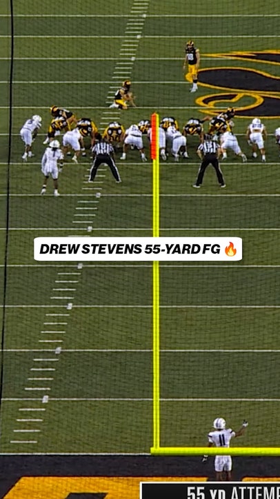 Iowa kicker Drew Stevens nails a 55-yard field goal