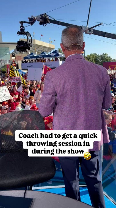 Urban Meyer was playing catch with fans