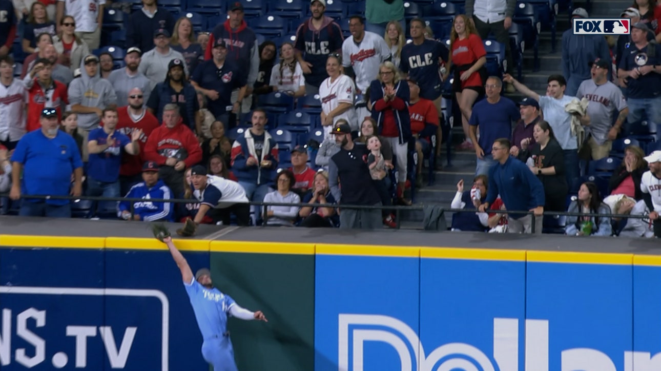 Royals RF Jac Caglianone's makes incredible catch against Guardians