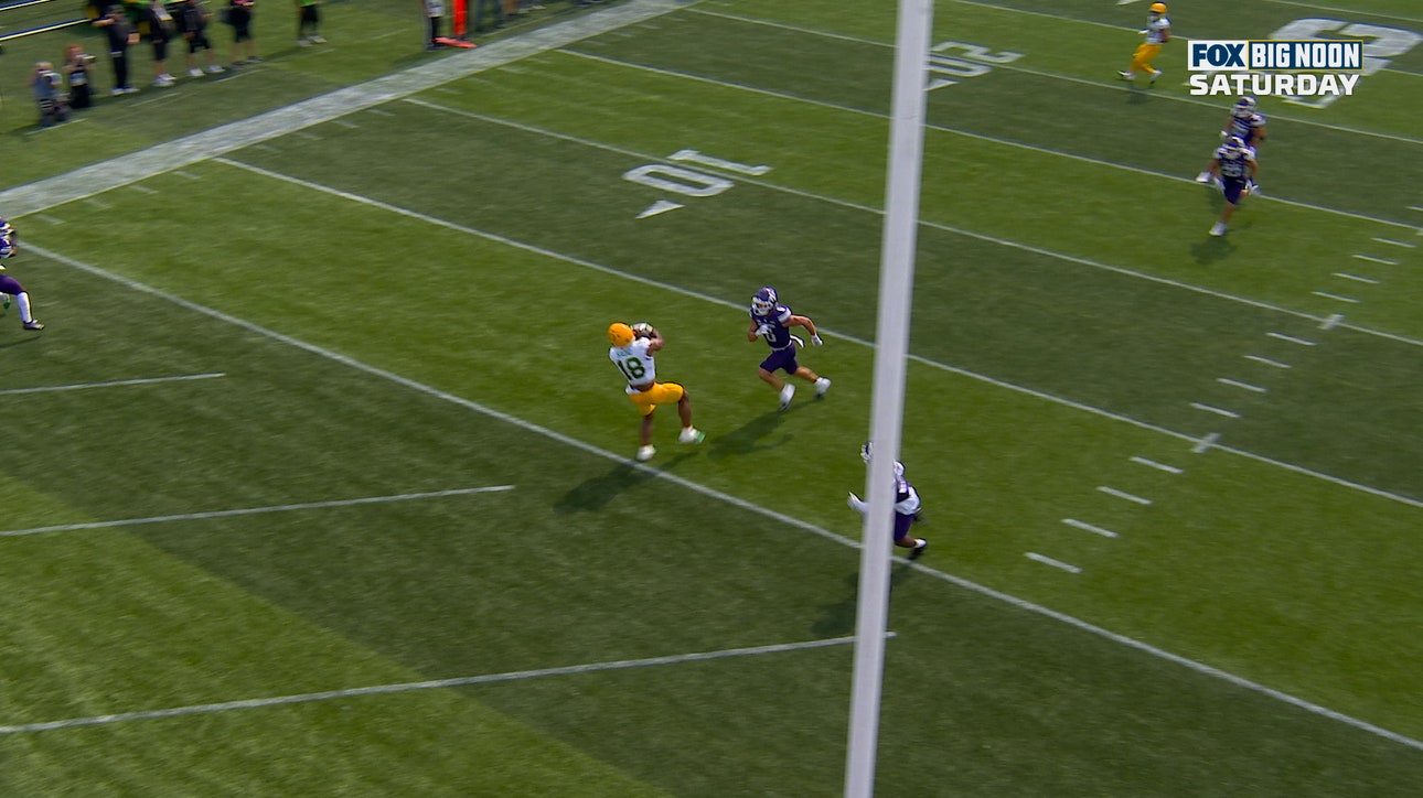 Dante Moore finds Kenyon Sadiq for a 24-yard TD to extend Oregon's lead over Northwestern