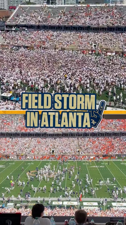 Georgia Tech STORMS the field 🏟️