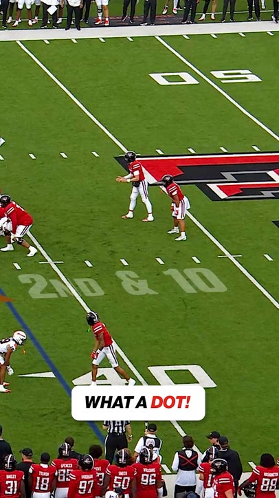What a throw by Behren Morton for the Texas Tech TD 🎯