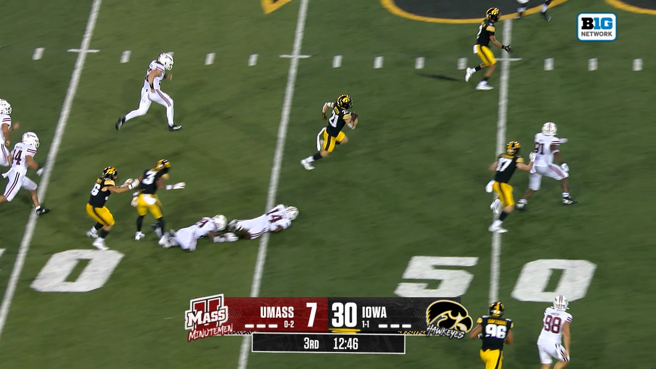 Kaden Wetjen returns the punt 59-yards for the TD, extending Iowa's lead over UMass