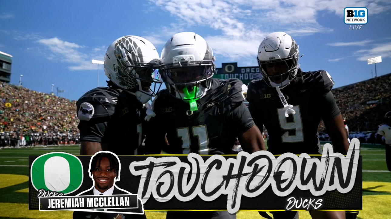 Jeremiah McClellan catches a 13-yard TD pass, extending Oregon's lead over Oregon State