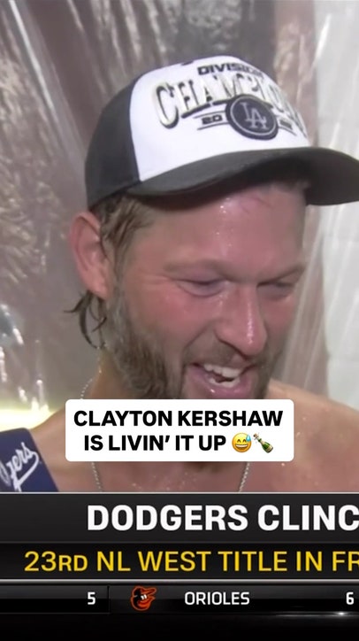 Clayton Kershaw enjoying the Dodgers’ NL West title in his final season 💙