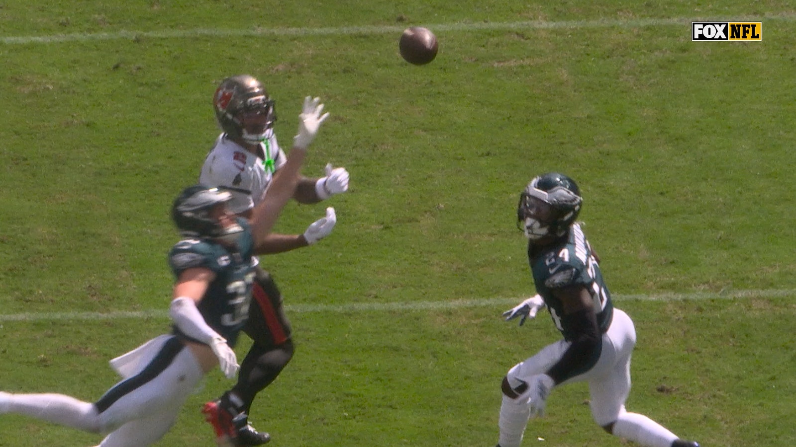 Baker Mayfield links up with Emeka Egbuka for 77-yard TD, shrinking Buccaneers' deficit against Eagles 