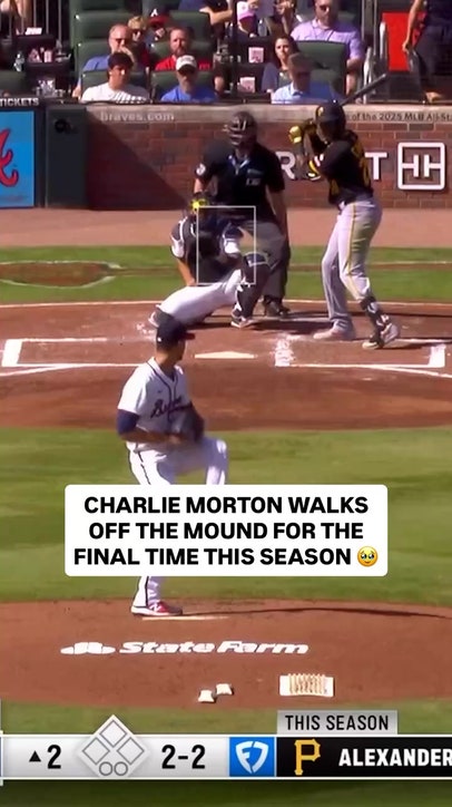 Heartwarming moment as Charlie Morton is greeted by Braves teammates and his family