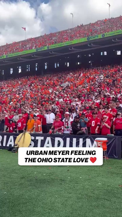 Urban Meyer getting love from Buckeyes fans ❤️