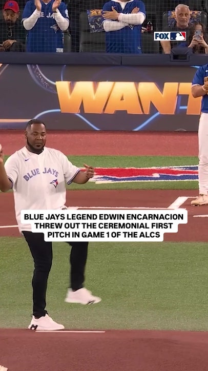 Edwin Encarnacion threw out the first pitch tonight at Rogers Centre! 👏 