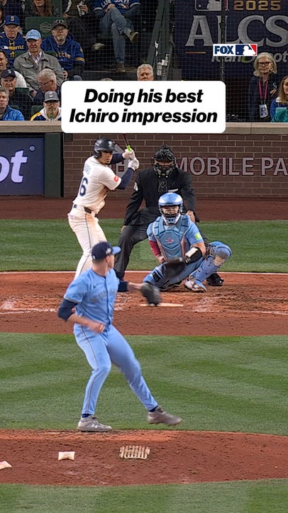 A diving catch in Seattle of all places 😮💨