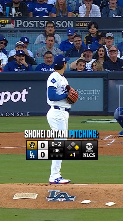 Shohei Ohtani threw 3 Ks and hit a Home Run in the 1st Inning! 👽