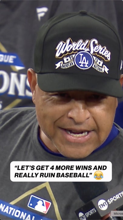 Dave Roberts has his eyes on back-to-back World Series titles 🏆