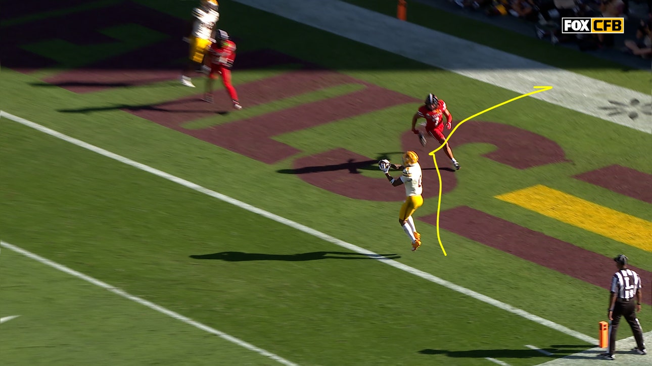 Sam Leavitt connects with Jordyn Tyson for a TD, extending Arizona State's lead over Texas Tech