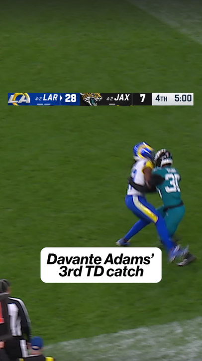 Davante Adams hauls in his 3rd touchdown of the game