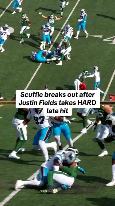 Justin Fields had to get checked out after this 😳