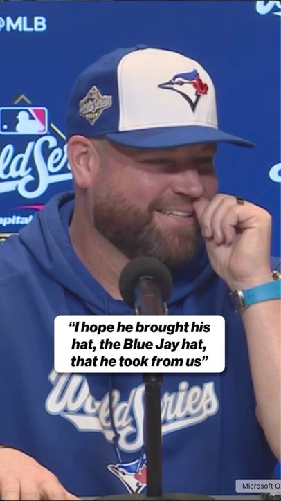 John Schneider jokes he wants Ohtani to return the Jays hat and jacket from their FA meeting 😂