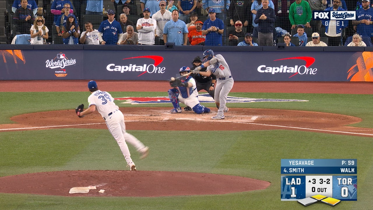 Will Smith drives in run, extending Dodgers' lead over Blue Jays