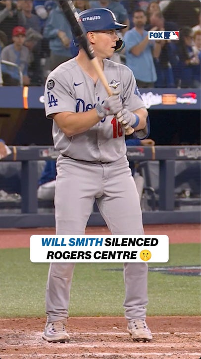 Will Smith's go-ahead homer quieted Blue Jays fans in an instant 😶