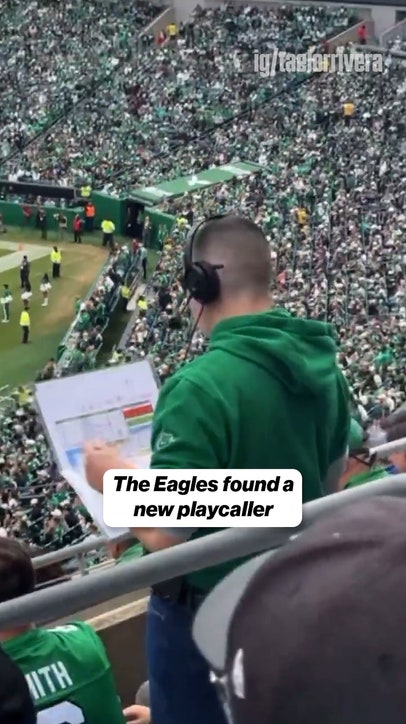 Coach in the STANDS 🤣