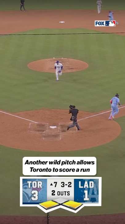 Blue Jays add another run on the wild pitch ⚾️