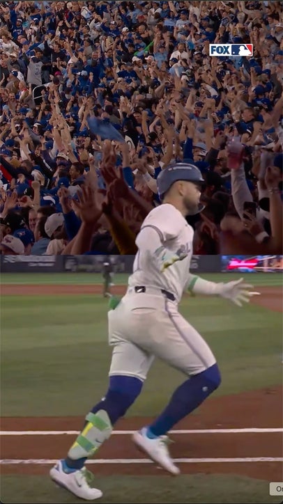 Bo Bichette takes Shohei Ohtani deep 💥